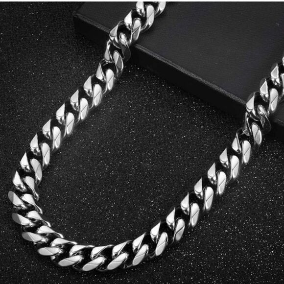 Men’s 15mm Cuban Curb Link Stainless Necklace - Picture 3 of 6